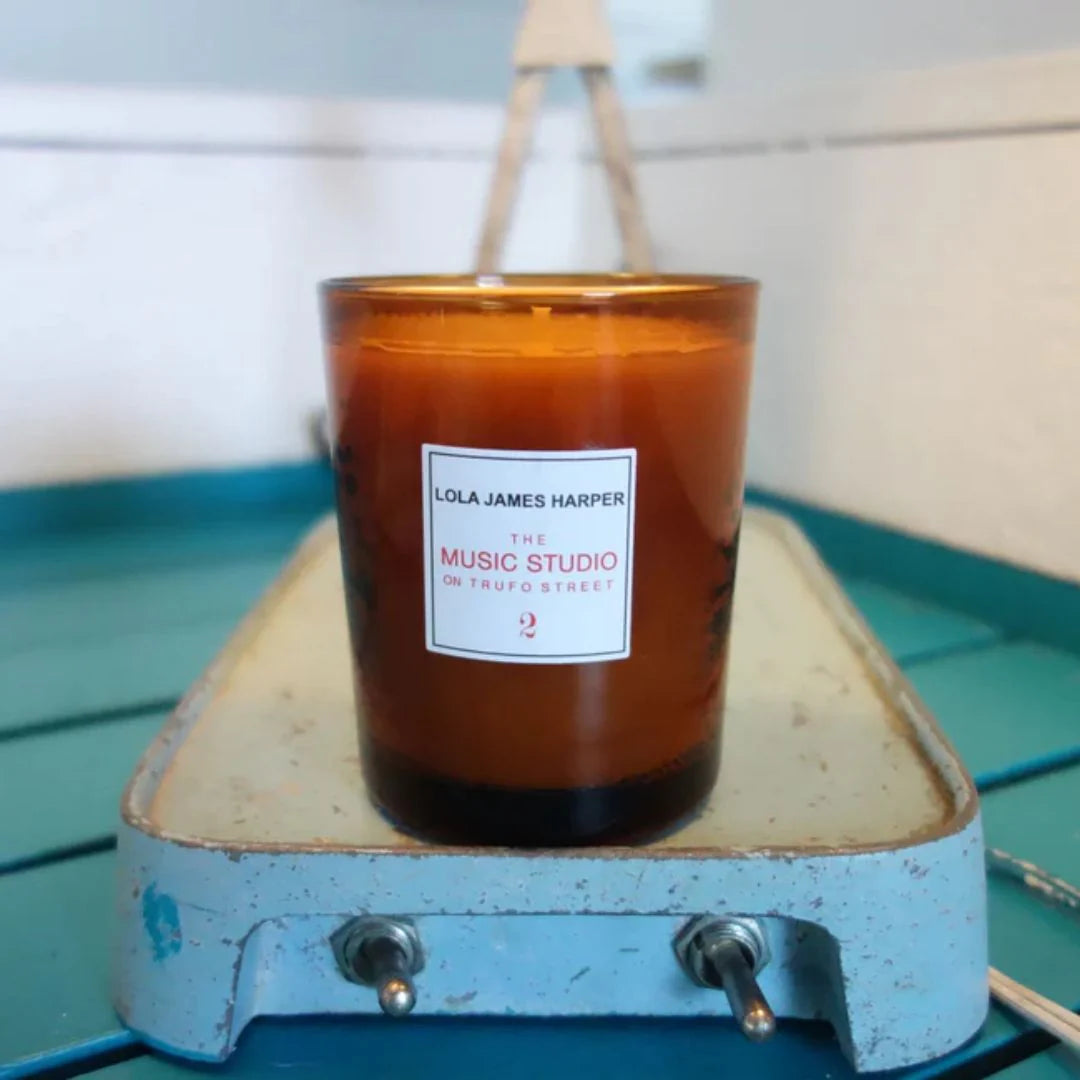 Lola James Harper The Music Store Candle at The Luxe Edit 1050
